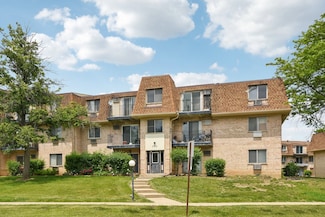 226 Shorewood Dr Unit 2, Glendale Heights, IL 60139