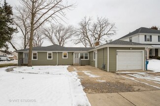 844 S Chatham Ave, Addison, IL 60101