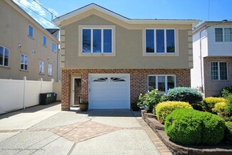 54 Sideview Ave, Staten Island, NY 10314