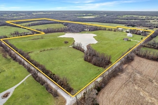 11800 E Timmons Rd, Centralia, MO 65240
