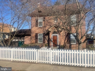 17 Girard Ave, Lancaster, PA 17603