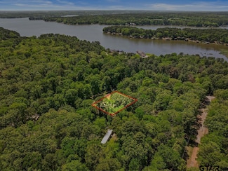 364 San Saba Ln, Mount Vernon, TX 75457