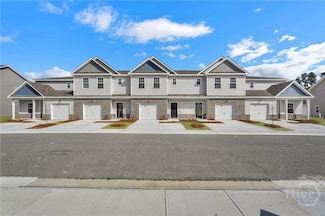 458 Governor Treutlen Cir, Pooler, GA 31322