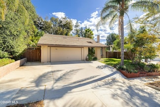 22 Peregrine Cir, Oak Park, CA 91377