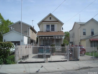 141-18 Lakewood Ave, Jamaica, NY 11435
