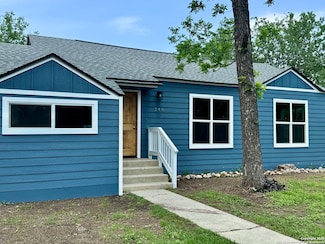 248 Martin St, Uvalde, TX 78801