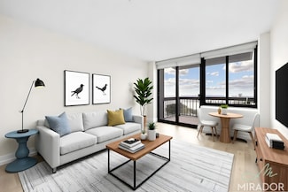 145 W 67th St Unit 21-B, New York, NY 10023