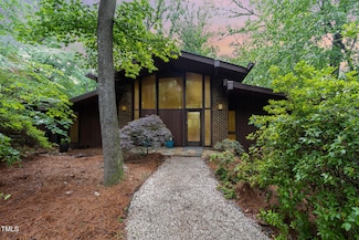 612 Greenwood Rd, Chapel Hill, NC 27514