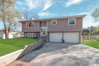 15326 N von Achen Dr, Chillicothe, IL 61523