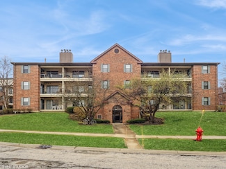 671 Hapsfield Ln Unit 304, Buffalo Grove, IL 60089