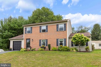 24 Knollwood Dr, Lititz, PA 17543