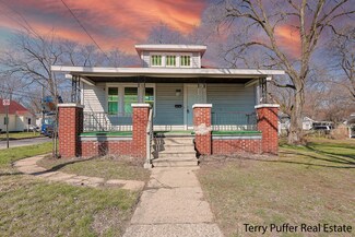 1895 Crowley St, Muskegon, MI 49441