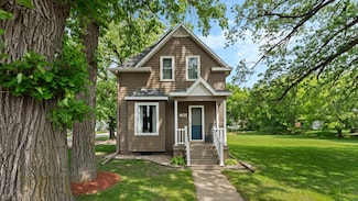 401 E Main St, Osakis, MN 56360