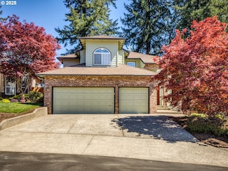 7556 SW Ashford St, Portland, OR 97224