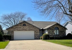 2303 22nd Ave, Sterling, IL 61081