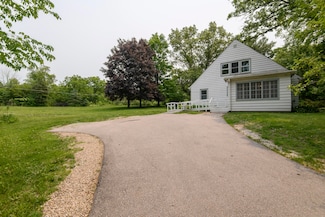 W345S5754 Waterville Rd, Eagle, WI 53119