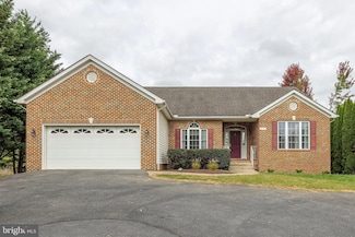 2721 Middle Rd, Winchester, VA 22601