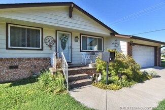 2434 W 45th Ct, Tulsa, OK 74107