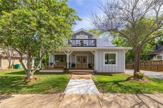 225 E Main St, Pilot Mountain, NC 27041
