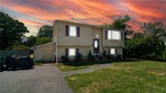 344 Strawberry Field Rd, Warwick, RI 02886