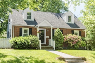 26 Udine St, Arlington, MA 02476
