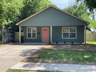 1030 E Pfendler Ave, Sapulpa, OK 74066