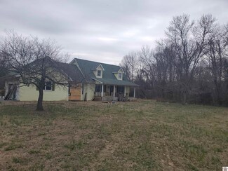 4825 Jewell Ln, Paducah, KY 42001