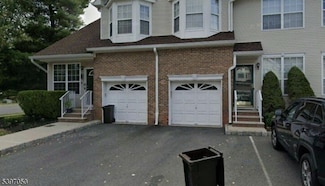 1 Saddle Ct, Somerset, NJ 08873