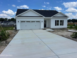 100 Dole Ct, Richlands, NC 28574