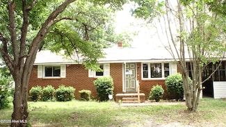 110 Perry St, Garysburg, NC 27831