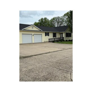 307 E Wayne St, Spencer, IN 47460