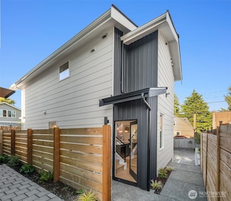 8016 24th Ave NW, Seattle, WA 98117