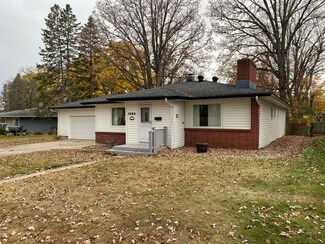 1124 Phinney Ave, Detroit Lakes, MN 56501