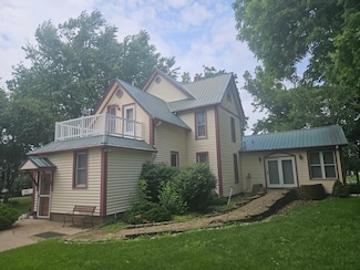 442 Cleveland Ave W, Winnebago, MN 56098