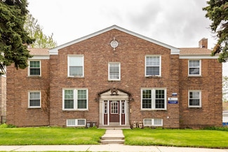 4249 W Nelson St Unit 2, Chicago, IL 60641