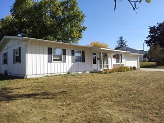 52 Oklahoma Ave SW, Cedar Rapids, IA 52404