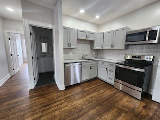 1004 North St, Endicott, NY 13760