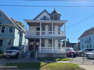 38 Mcclellan St, Schenectady, NY 12304