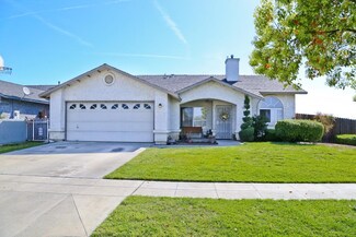 2499 S Roughrider Ave, Fresno, CA 93725