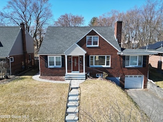 26 Marinello Terrace, Albany, NY 12209