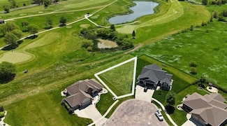 1311 Golf View Ln, Yankton, SD 57078