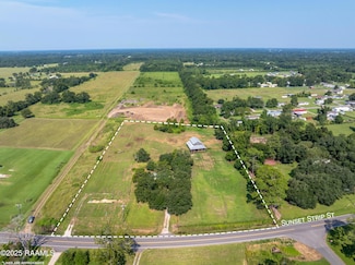 402 Sunset Strip, Sunset, LA 70584