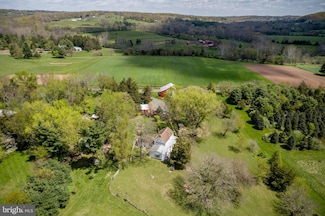 87 Valley Rd, Lambertville, NJ 08530