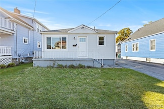 138 62nd St, Niagara Falls, NY 14304