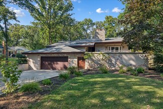 222 Niles Ave, Lake Forest, IL 60045