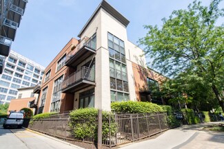 906 N Larrabee St Unit A, Chicago, IL 60610