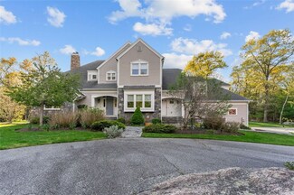 42 Indian Rock Ln, Hope, RI 02831
