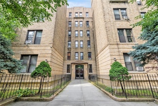 83-52 Talbot St Unit 2H, Kew Gardens, NY 11415
