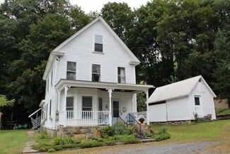 6 Common St, Springfield, VT 05156