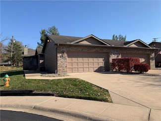 2150 S Imboden Place, Decatur, IL 62521